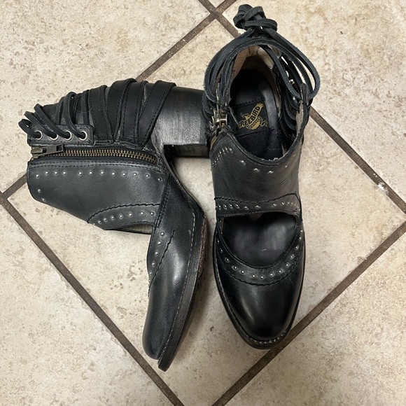 Freebird by Steven Black Lace Up Boots - Picture 4 of 6